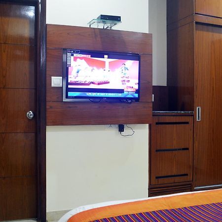 Trinity Corporate Udyog Vihar Hotel Gurgaon Exterior photo