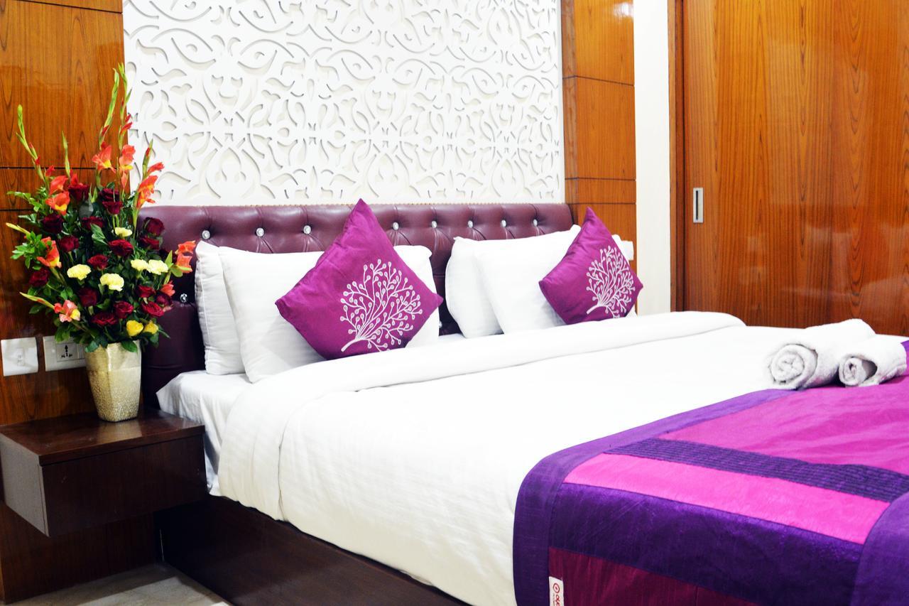 Trinity Corporate Udyog Vihar Hotel Gurgaon Exterior photo